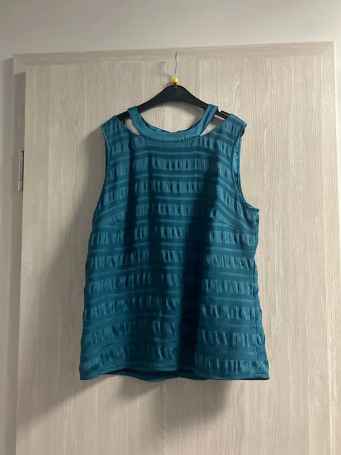 Blouse sans manches