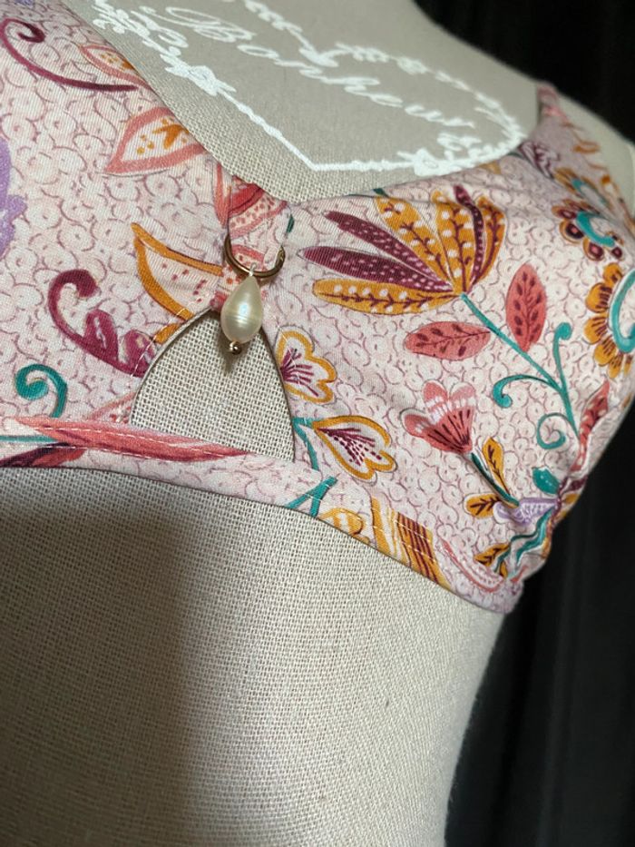 Maillot de bain deux pièces à motifs floraux et perles - photo numéro 2