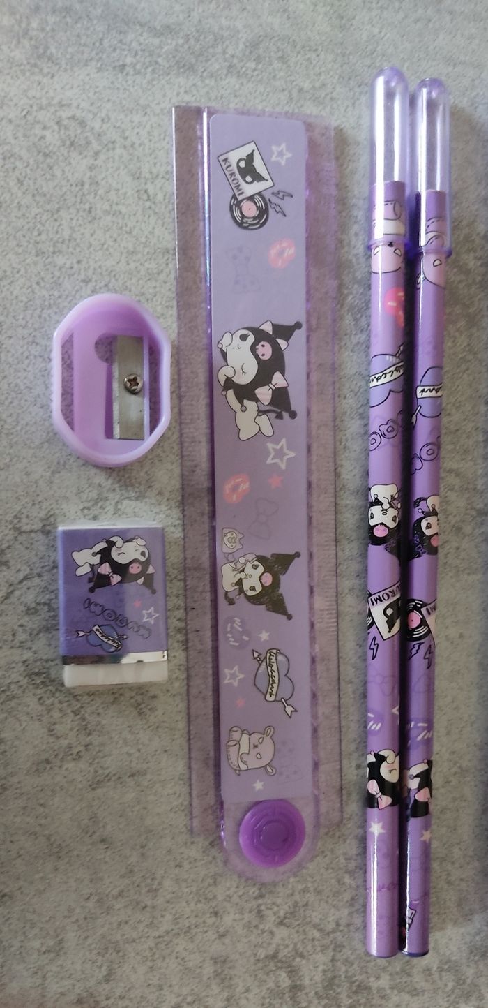 Ensemble de papeterie Sanrio "Kuromi" - photo numéro 5