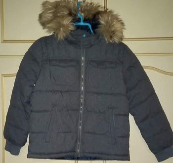 Blouson kiabi 12 ans Gris/bleu marine 
Tres bon état car très peu mis