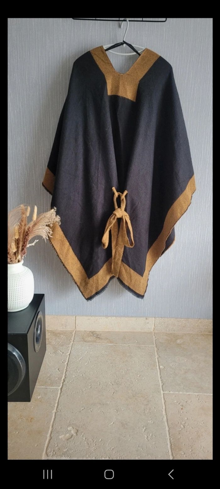 Poncho noir & camel camaïeu taille Unique - photo numéro 2