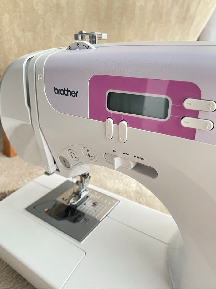 Machine à coudre - photo numéro 2