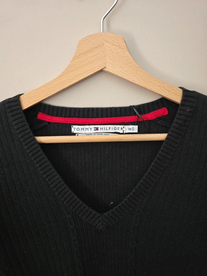 Pull Tommy Hilfiger col V noir et blanc rayé M / chic casual léger - photo numéro 4
