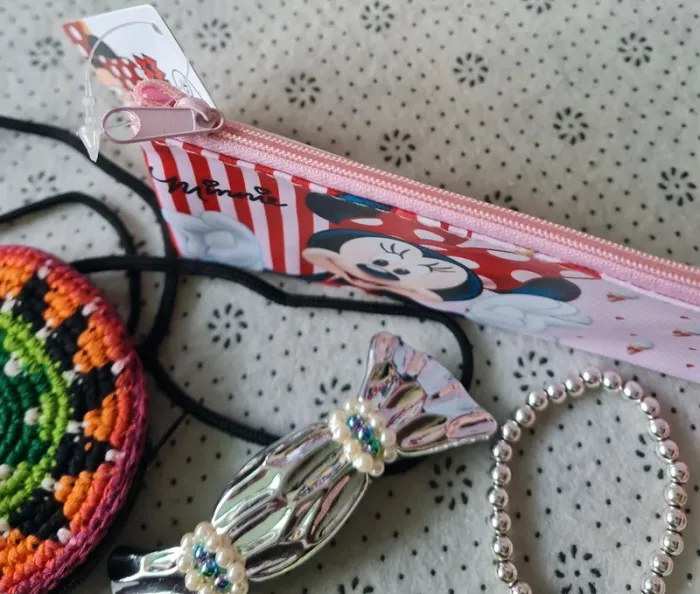 lot accessoires  sac trousse barrette bracelets fille - photo numéro 7