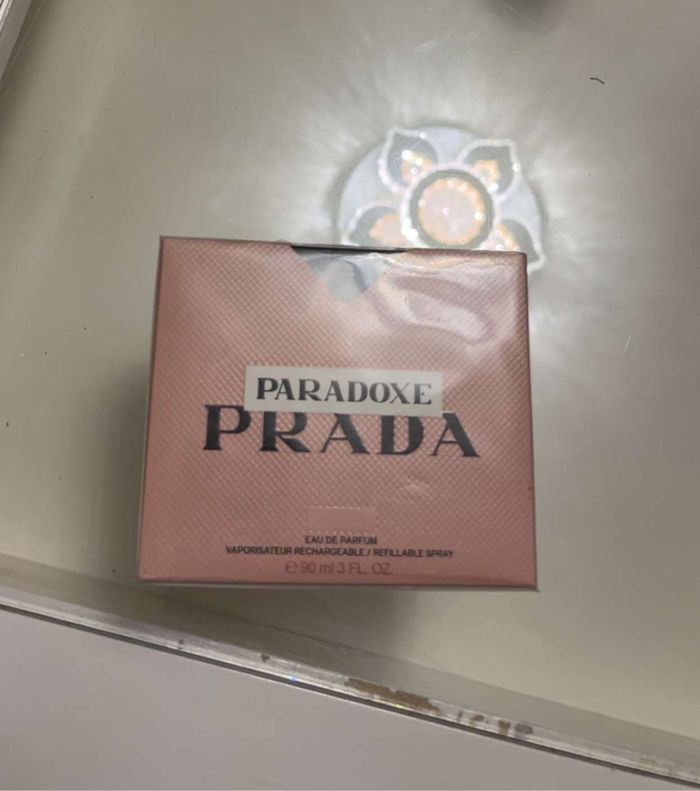 Prada paradoxe