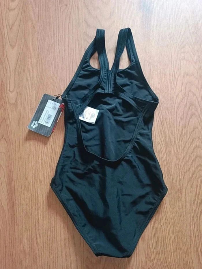 Maillot de natation Arena taille 6-7ans - photo numéro 4