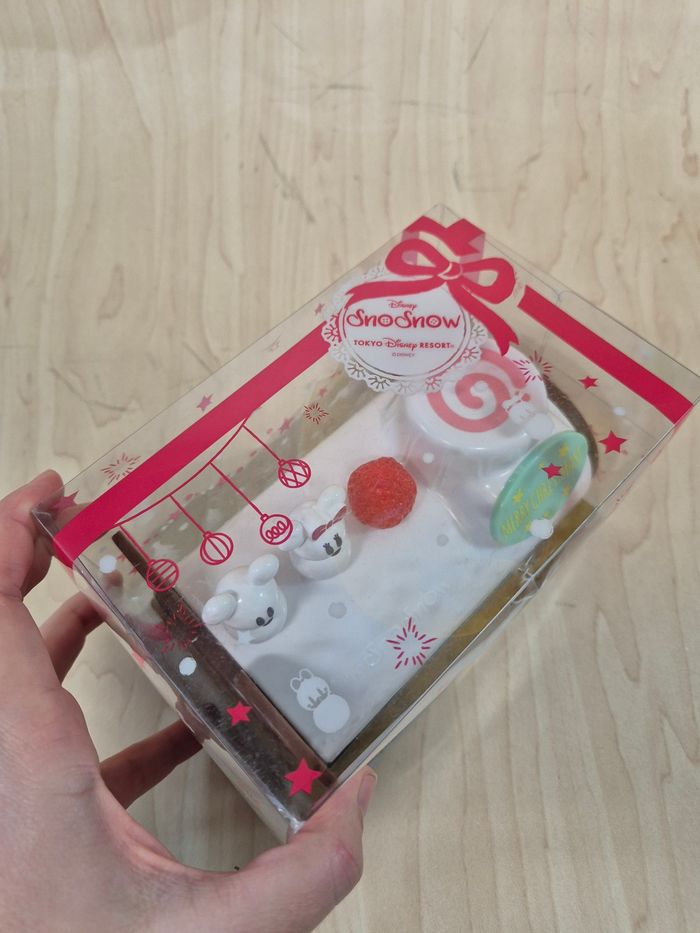 Boite plastique Tokyo Disney Resort : Bûche de Noël - photo numéro 2