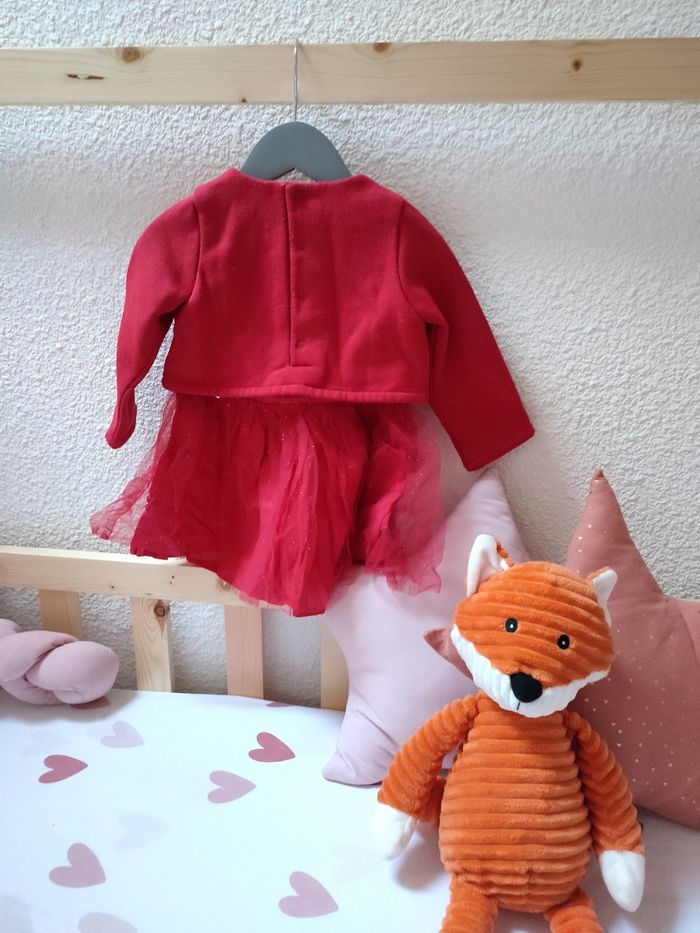 Robe rouge bébé fille - motifs Rennes - 18 mois - Très bon état - Vertbaudet - photo numéro 3