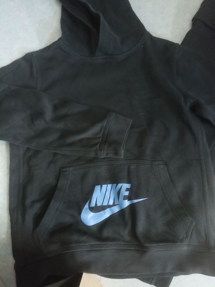 Ensemble Nike 11/12 ans - photo numéro 2