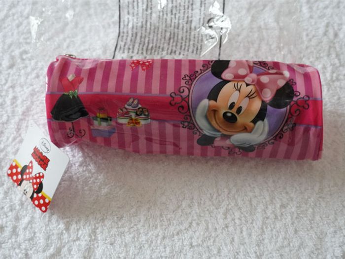 Trousse Minnie neuve encore sous plastique