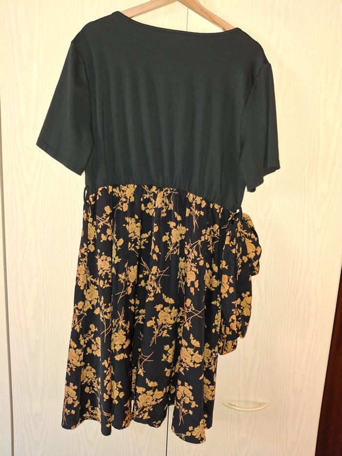 Robe noire et moutarde 1XL - photo numéro 2