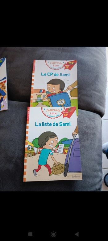 2 livres j'apprends à lire avec sami et Julie  début CP