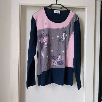 T-shirt manche longue taille 42/44 neuf