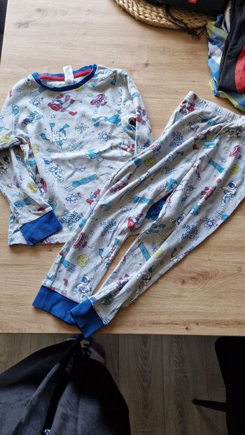 Pyjama Palomino 6 ans en très bon état