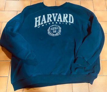 Sweat  marine motif et marque Harvard taille m