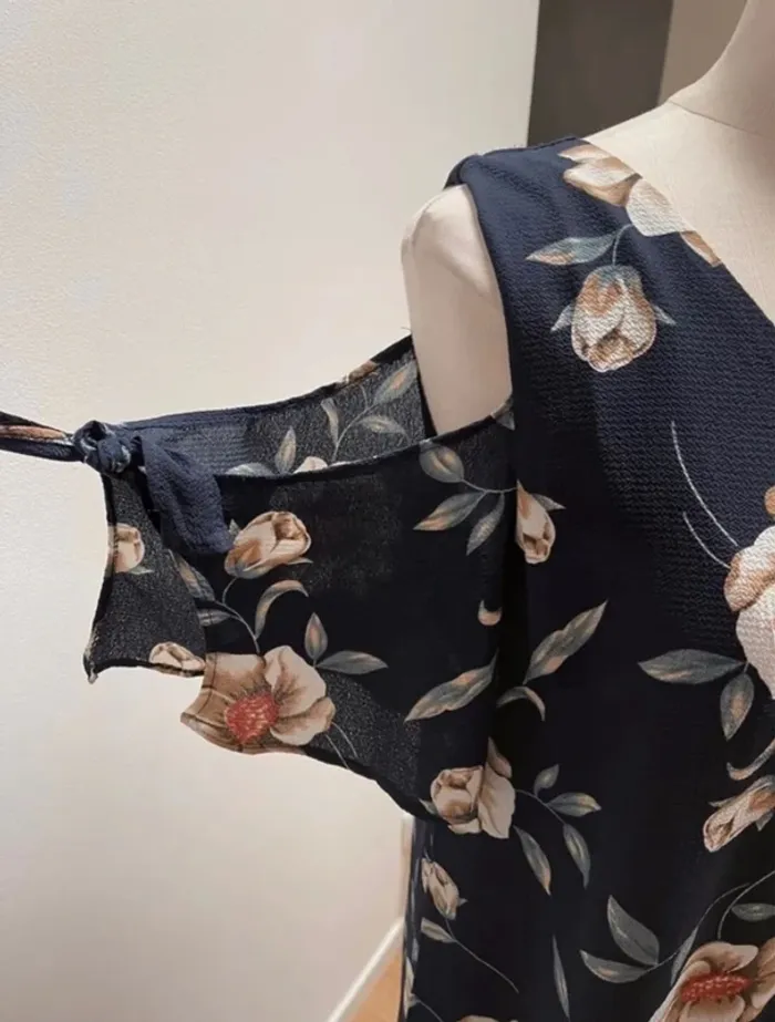 Superbe Robe fleurie fluide 🌸 M 38 - photo numéro 3