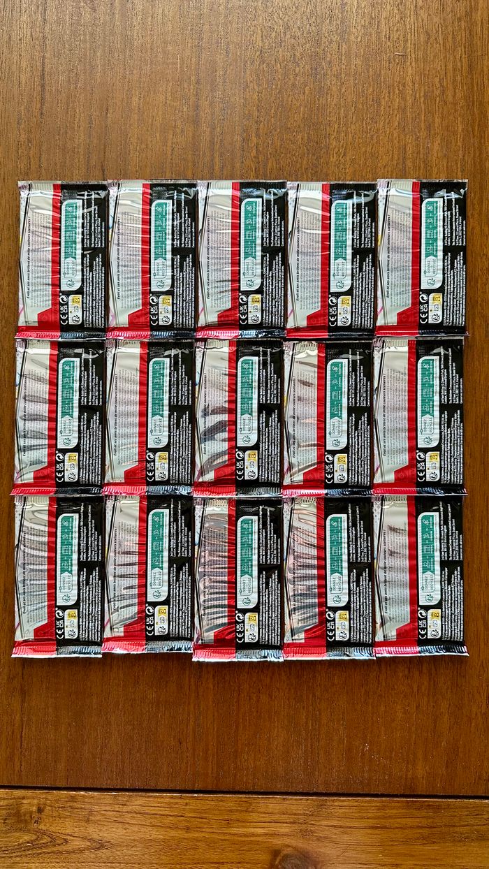 Boosters Pokemon Evolutions Prismatiques EV8.5 lot de 15 - photo numéro 2