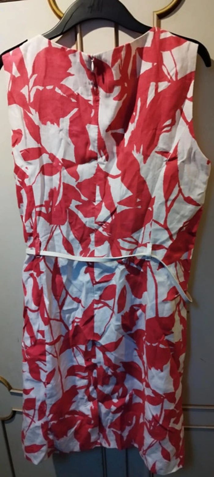 Robe femme avec ceinture - photo numéro 2