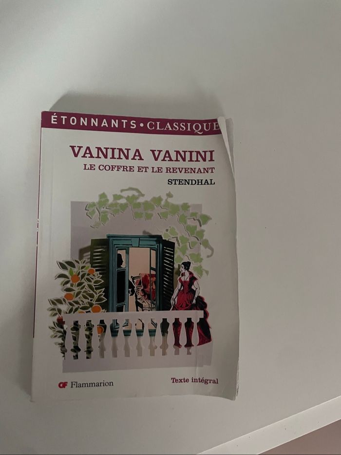 Livre vanina vanini : le coffre et le revenant