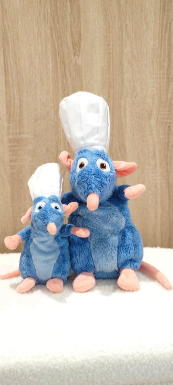 Lot 2 peluches rat Rémy ratatouille Disney