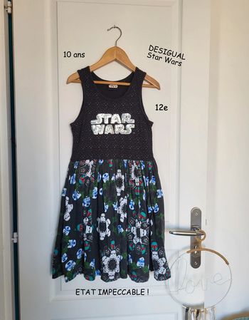 Robe 👗  Desigual Star Wars 10 ans impeccable