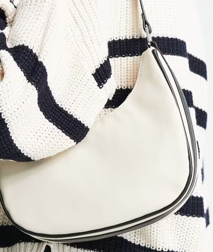 Sac à main incurvé en cuir - photo numéro 2