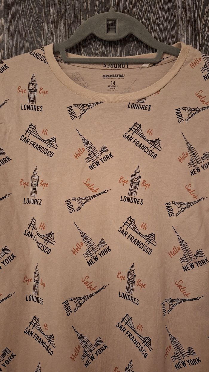 Tee-shirt manches courtes beige imprimé motifs capitales du monde - photo numéro 2