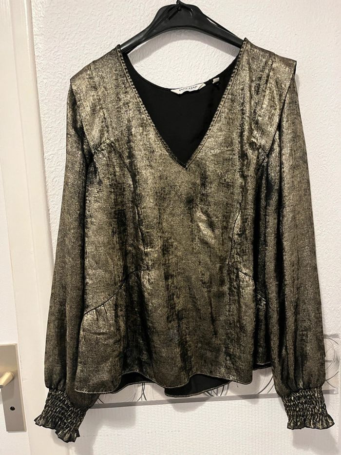 Blouse dorée Naf Naf