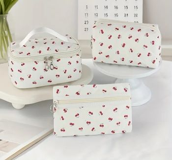 Lot 3 pièces trousse de maquillage neuf