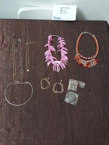 Lot bijoux fantaisie