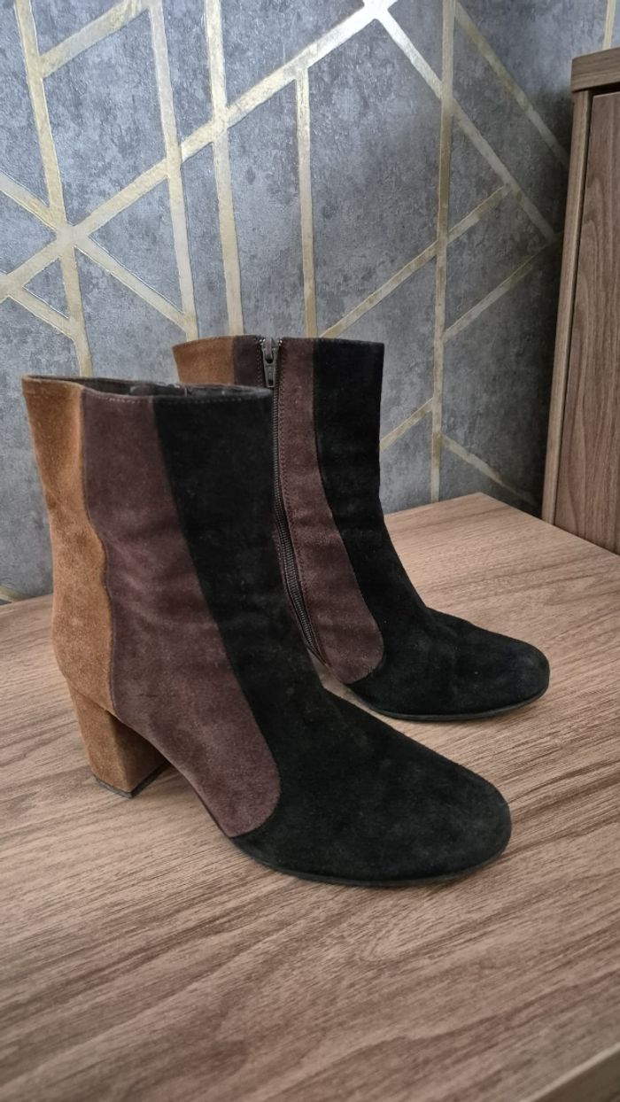 Très belle bottines BATA  T 38