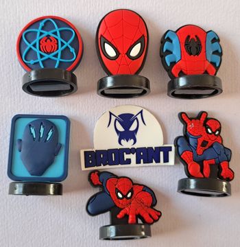 Lot de 6 petites figurines emblèmes Marvel Spiderman