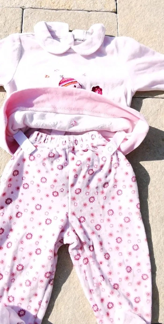 Pyjama 2 pièces kiabi baby 6 mois - photo numéro 2