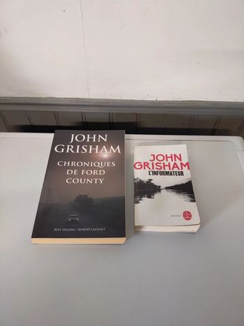 Lot de 2 livres John Grisham