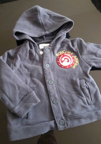 Gilet à boutons