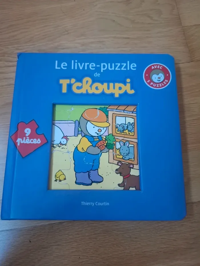 Le livre puzzle de tchoupi