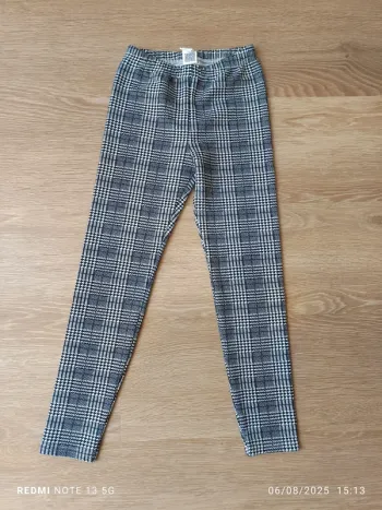 Magnifique legging a carreaux shein taille 10 ans