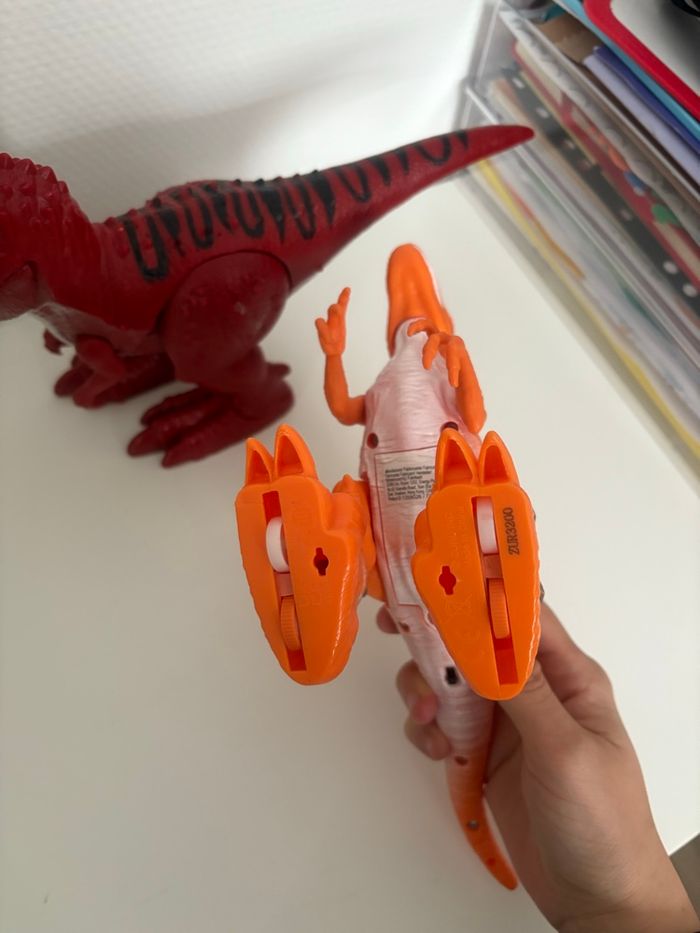 Dinosaures robot alive - photo numéro 3