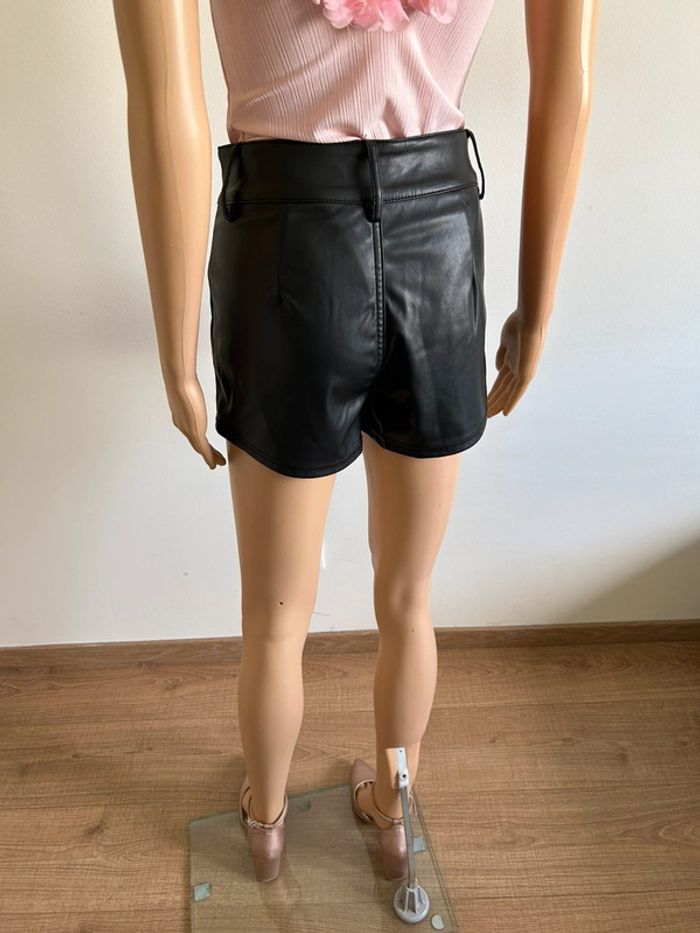 Short noir en simili cuir Monday Premium taille XS comme neuf - photo numéro 8