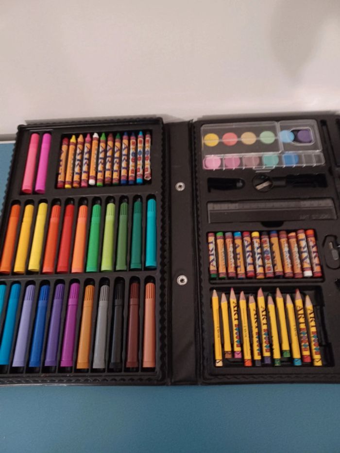 Mallette art studio pour colorier - photo numéro 2