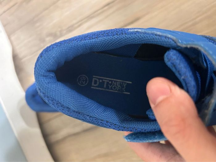 Baskets bleues à scratch, 29, DT New York - photo numéro 3