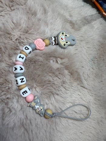 Attache tétine panpan