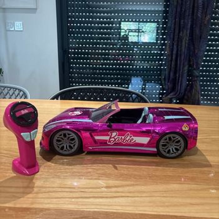Voiture télécommandée Barbie - photo numéro 2