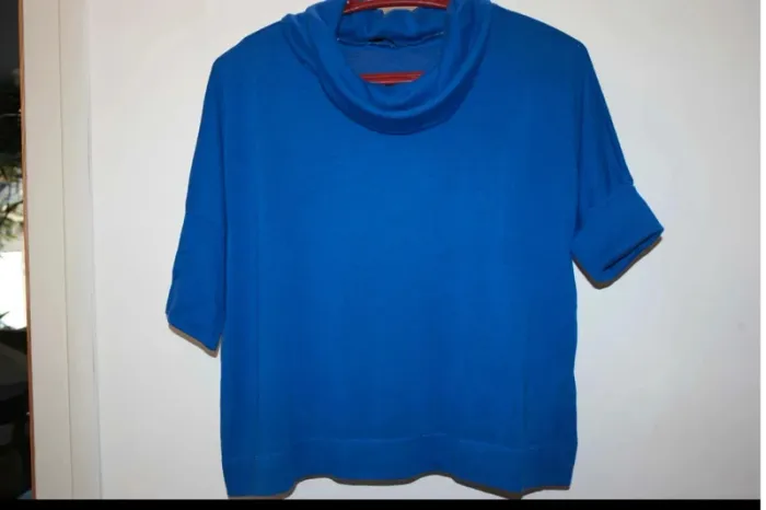 lot  pulls et tee shirt - photo numéro 2