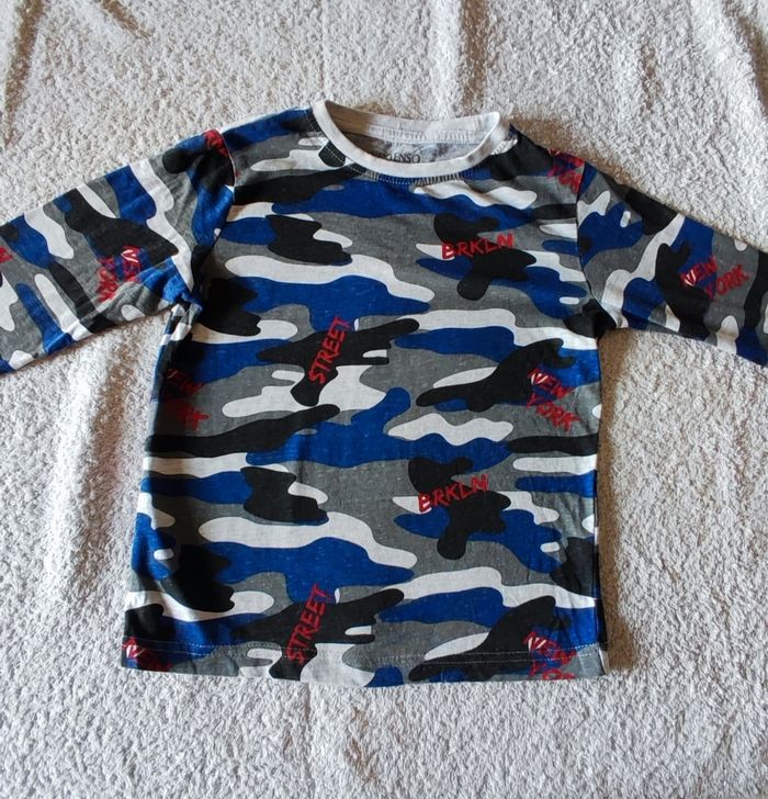 Lot  4 t-shirts manches longues 5 ans - photo numéro 3