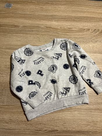 Sweat gris