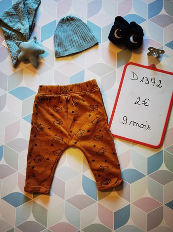 D1372 - jogging garçon 9 mois