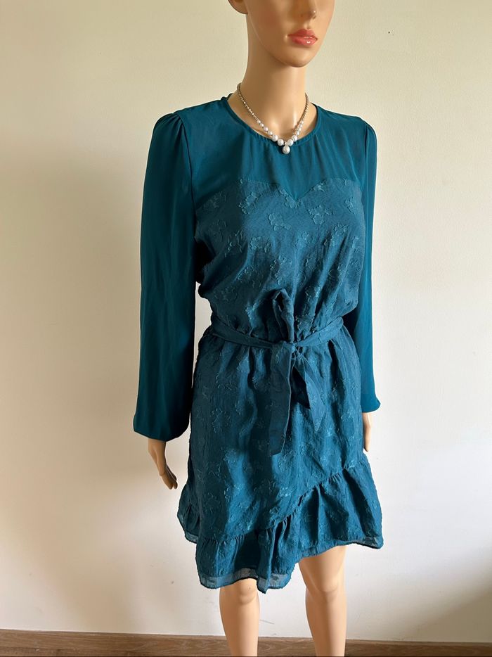 Robe bleue canard neuve à manches longues Naf Naf taille 40 (valeur 75€) - photo numéro 2