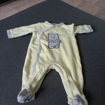 Pyjama taille 1 mois