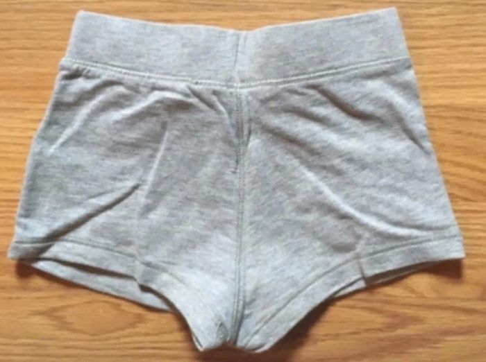 Short H&M 2-3 ans - photo numéro 2